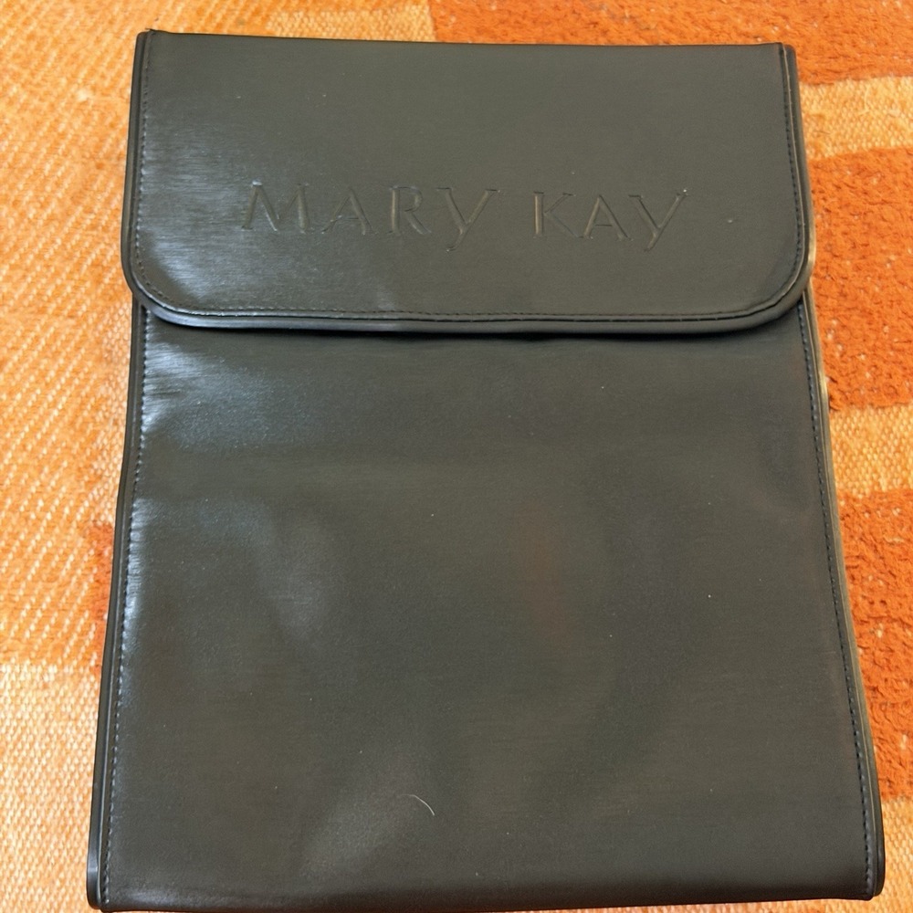 New Vintage Mary Kay Black Pink Roll Up Hanging Makeup Travel Bag 4 Zip Pockets - Picture 4 of 5